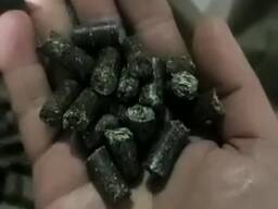 Fuel pellets from sunflower husks/Üzemanyag-pellet napraforgóhéjból
